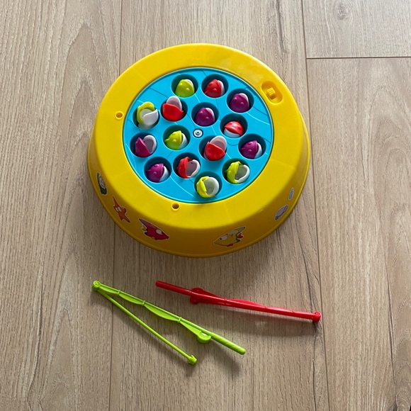 FREE Gone Fishing Game for Kids - Picture 2 of 2